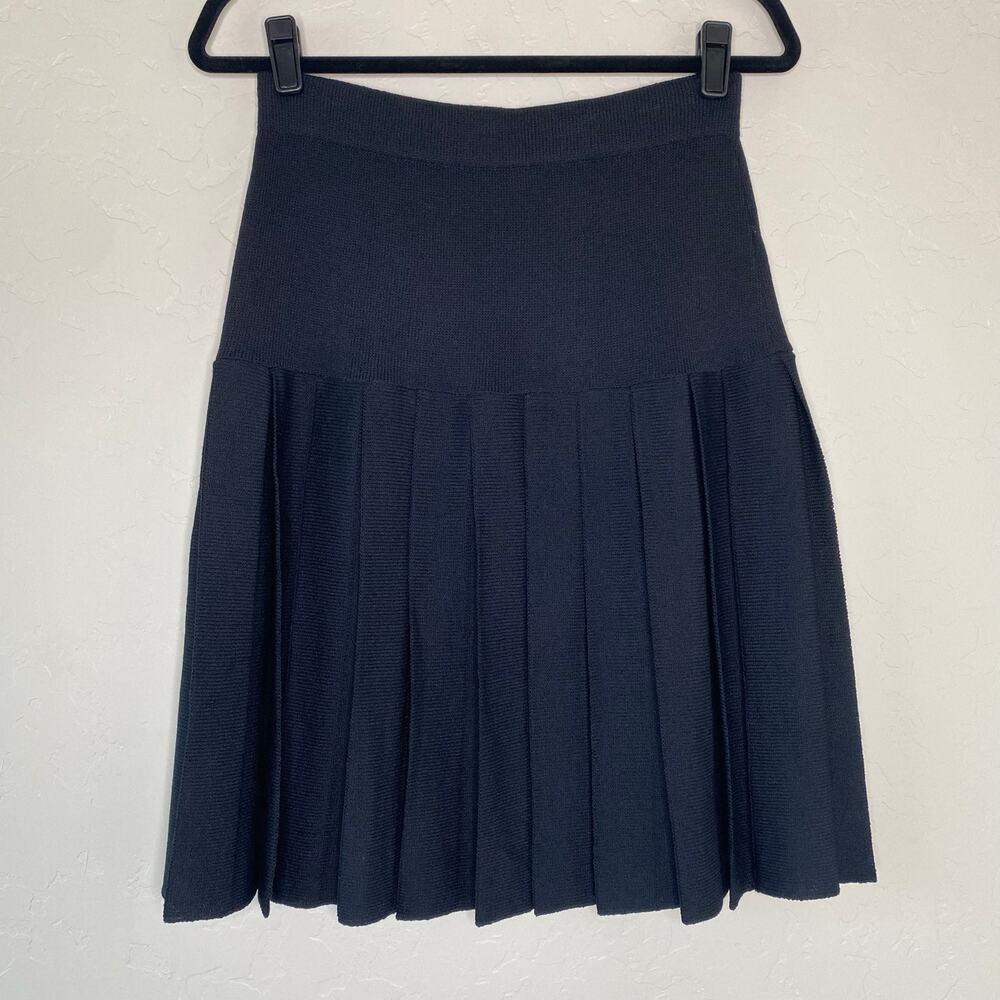 St. John Black Santana Knit Pleated Dark Academia Skirt 10 - Picture 9 of 9
